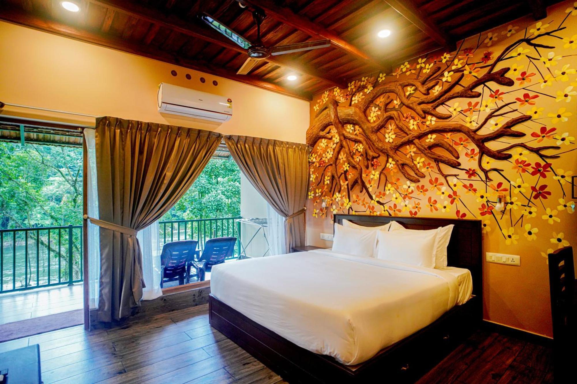 Falcon Riverview Resorts Kuttampuzha Exteriör bild