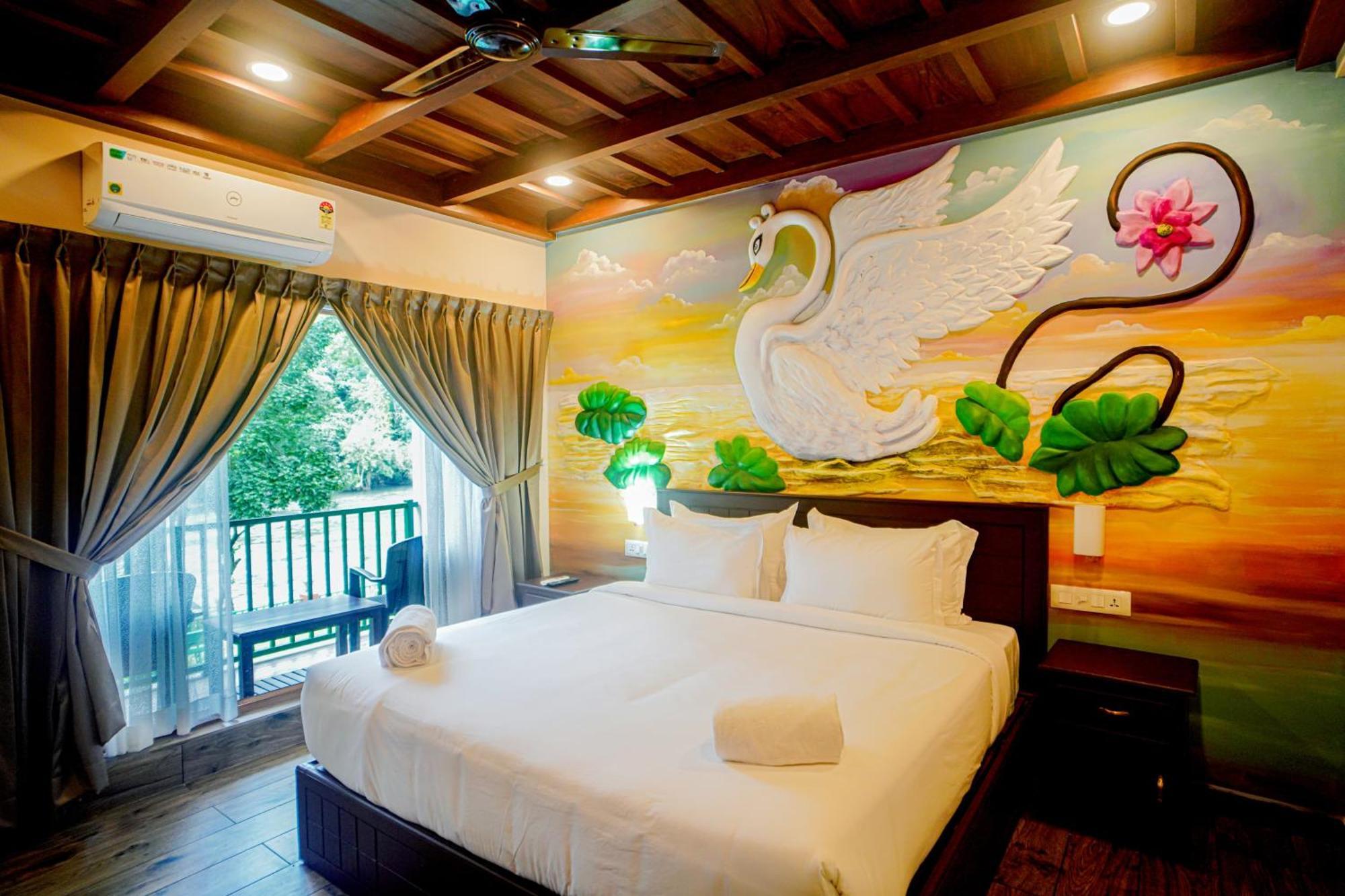Falcon Riverview Resorts Kuttampuzha Exteriör bild